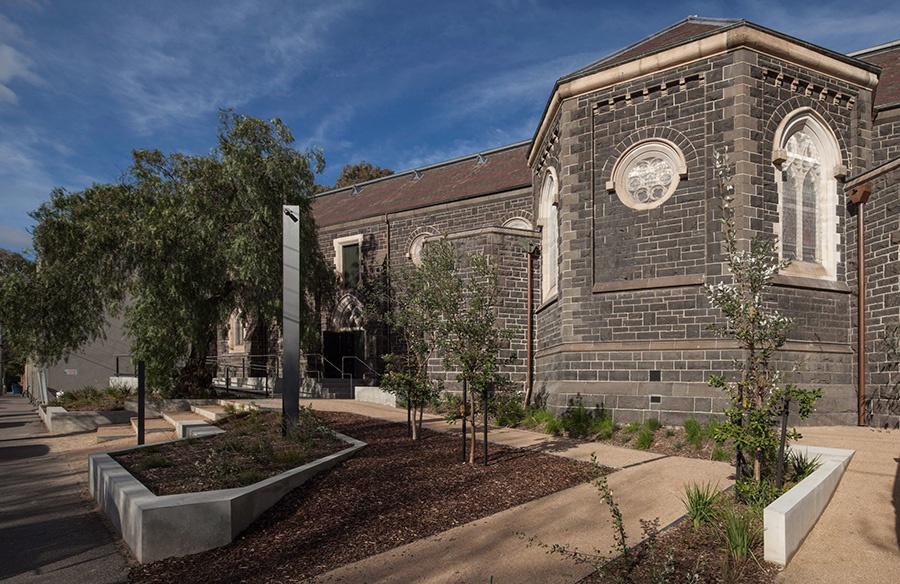 Good Shepherd Chapel by Robert Simeoni Architects