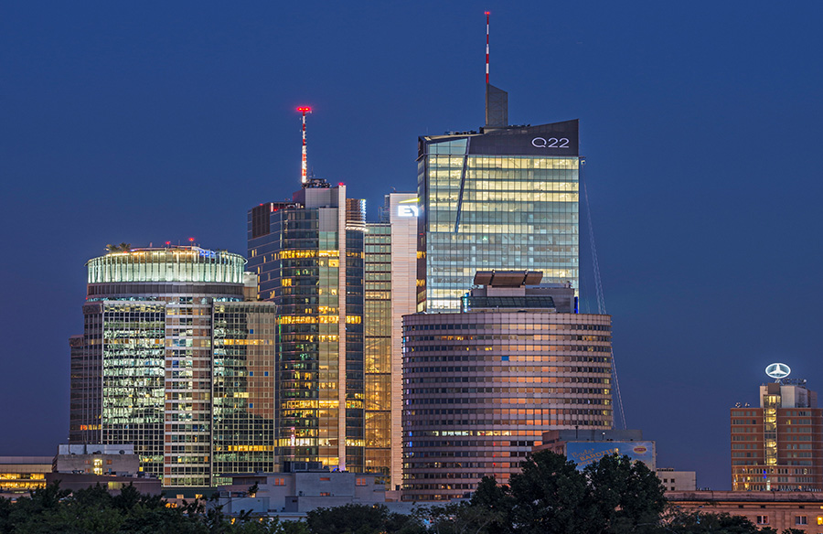 Q22 Office Building by Kuryłowicz & Associates