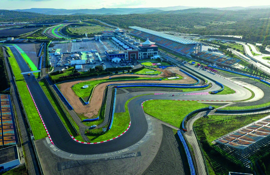10 biggest race car tracks in the world